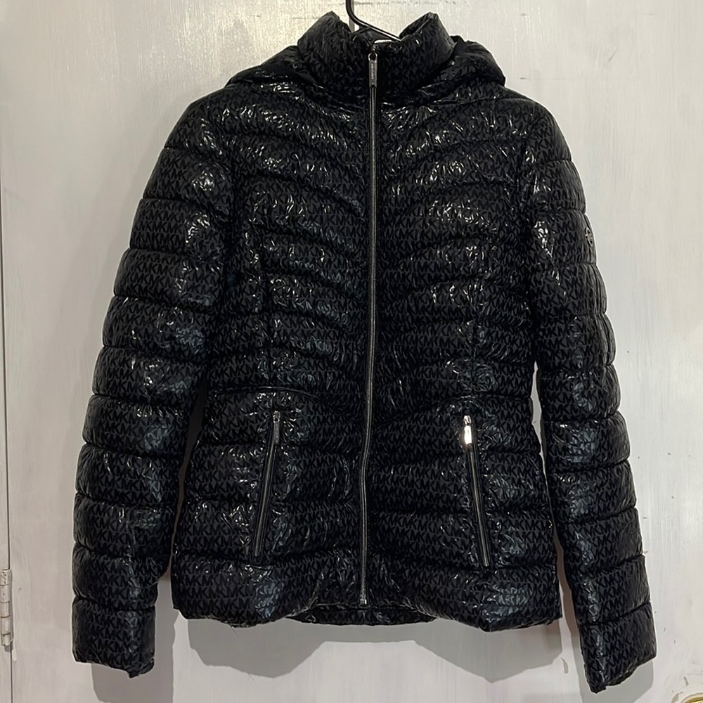 MICHAEL Michael Kors Nylon Shiny MK Logo Womans Jacket Size Small Color Black